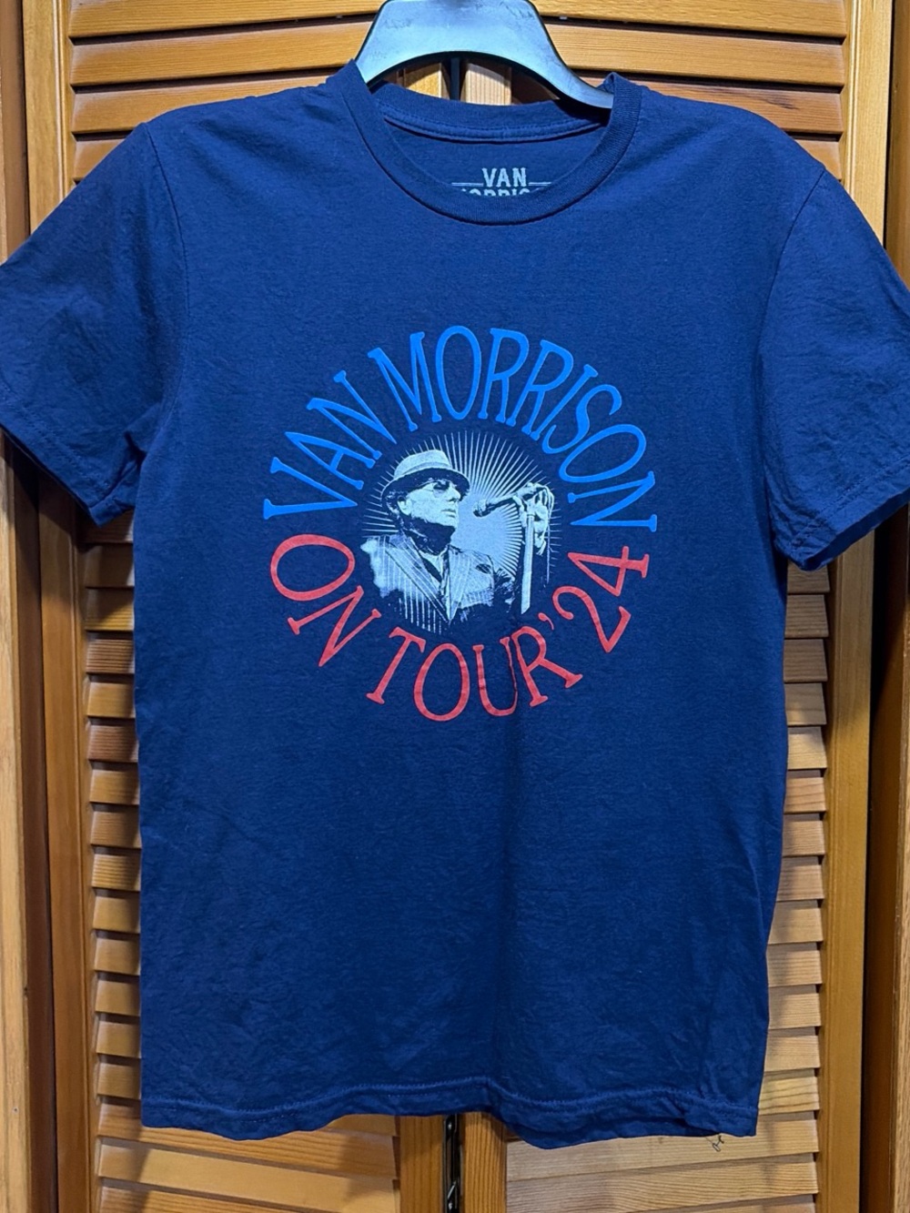 Van Morrison On Tour Concert 2024 T-Shirt
Navy blue size small single stitch